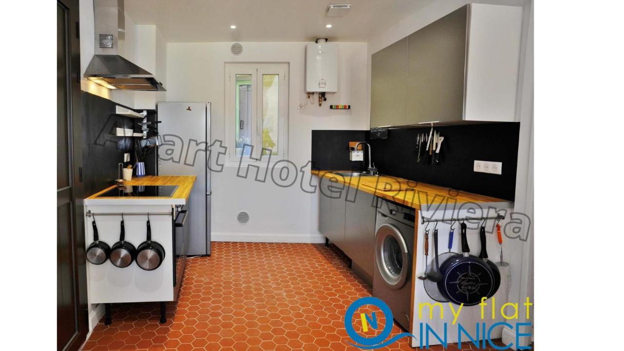Apartment Riviera: Spacious 3-bedroom With Sea View In Old Town